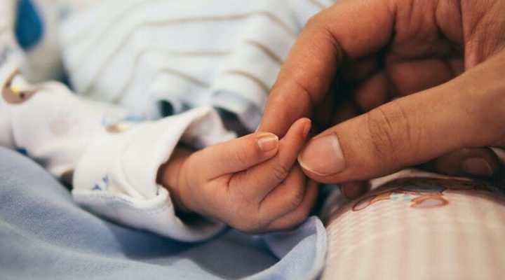 30 onmisbare babyspullen voor je eerste kindje